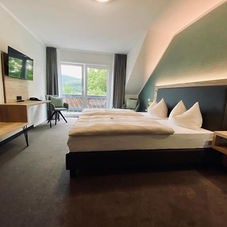 Hotel & Restaurant Kronenhof Am Weser-Radweg Oberweser 외부 사진