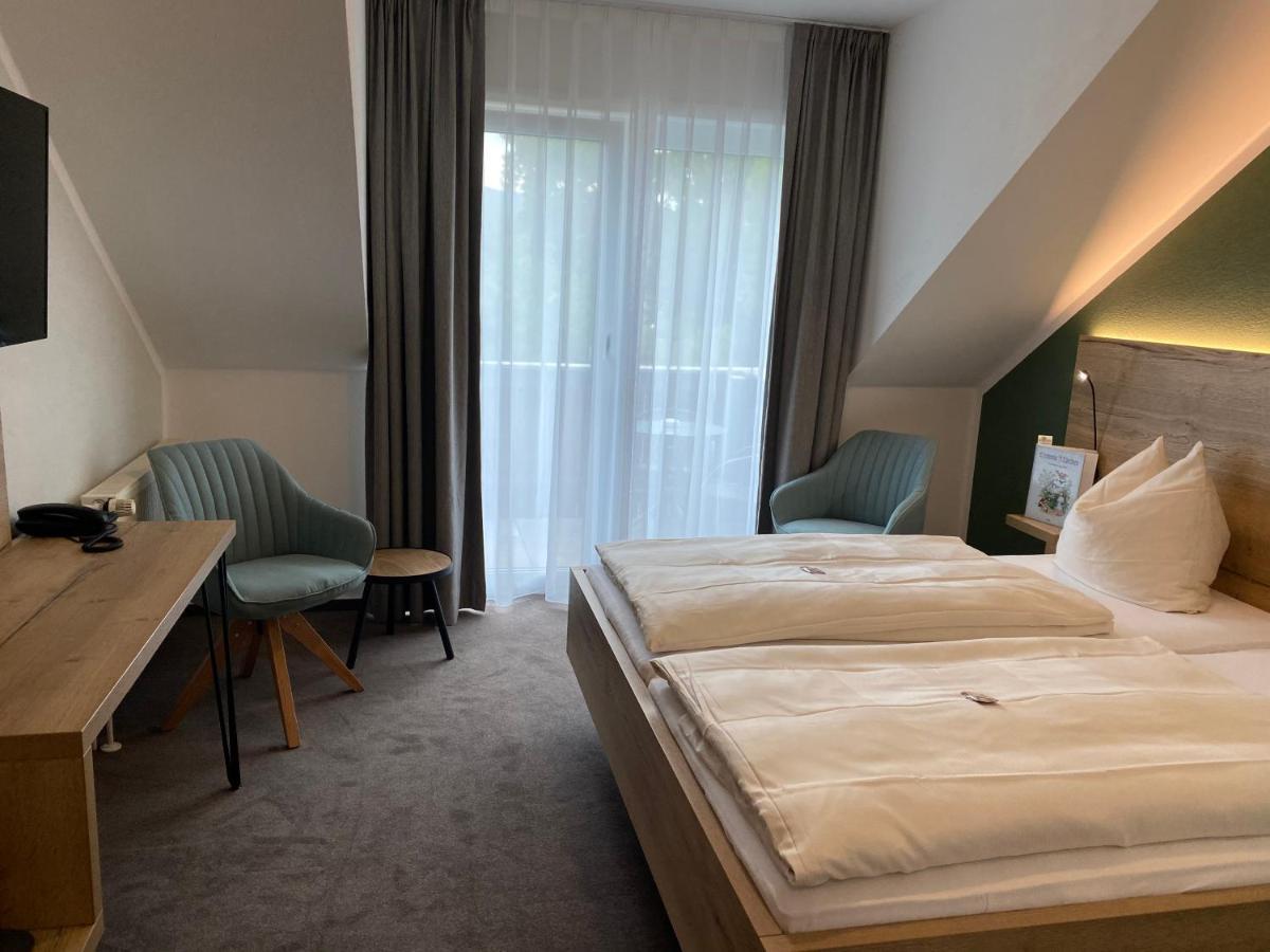 Hotel & Restaurant Kronenhof Am Weser-Radweg Oberweser 외부 사진