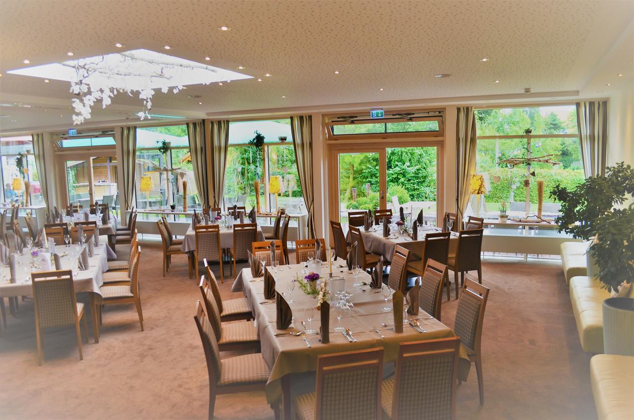 Hotel & Restaurant Kronenhof Am Weser-Radweg Oberweser 외부 사진