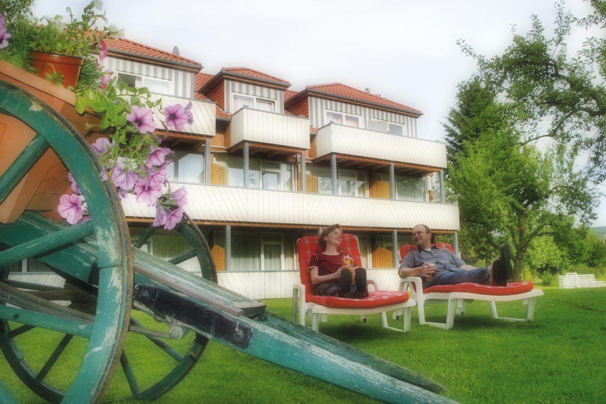 Hotel & Restaurant Kronenhof Am Weser-Radweg Oberweser 외부 사진